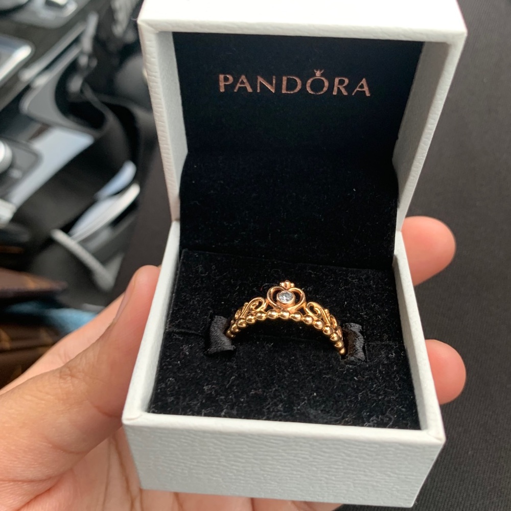 SOLDD Pandora princess ring